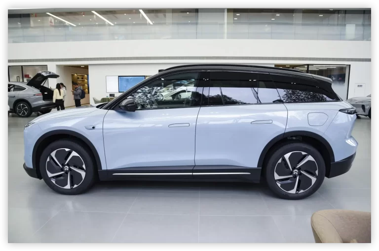 Dual motor four-wheel drive, 4.5s breaking 100, with Qualcomm 8295 chip, analyze the luxury pure electric SUV NIO ES6