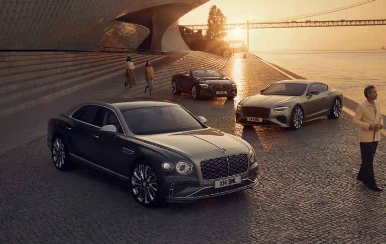 The new Bentley Continental GT Mulliner and the new Galloped Mulliner are available! The price is 3,583,000 yuan